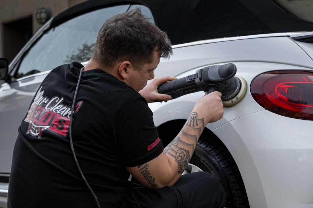 Fahrzeug Aussenreinigung